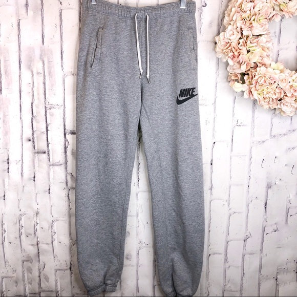 heather gray nike sweatpants